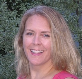 Dr Christie Hunter, director of proteomics applications of AB Sciex, received the 2013 Science and Technology Award by Human Proteome Organization (HUPO)