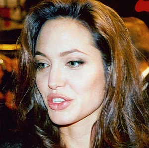 Institute of Cancer Research and Illumina's Mainstreaming Cancer Genetics research program  to conduct Angelina Jolie'type of cancer gene screening