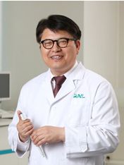 Dr Jeong-Chan Ra, founder and director, RNL Bio