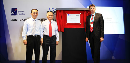(From L-R) Mr Lim Chuan Poh, Chairman, A*STAR, Prof Patrick J. Cozzone, SBIC executive director, A*STAR and  Dr Wulf-Ingo Jung, president, preclinical imaging division, Bruker Biospin
